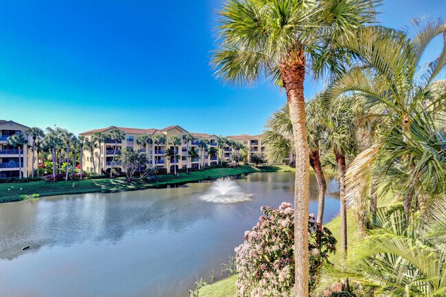 property at 800 Uno Lago Dr