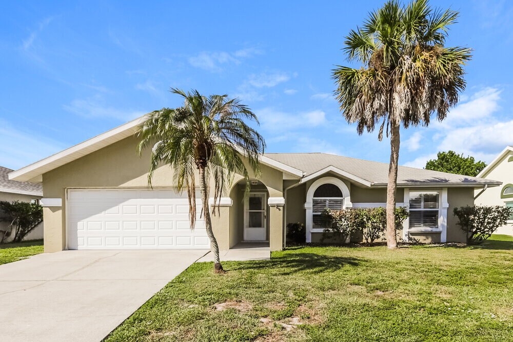 6202 65th Ct E in Palmetto, FL - Building Photo