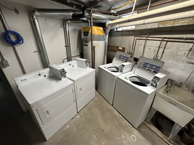 Hooker Avenue Apartments in Madison, WI - Building Photo - Building Photo