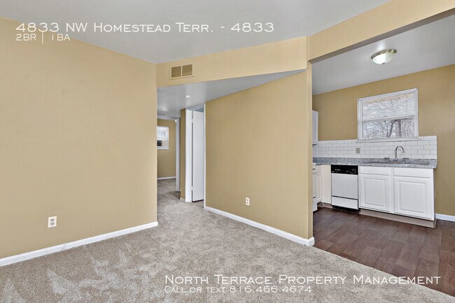 4833 NW Homestead Terrace-Unit -4833 in Riverside, MO - Building Photo - Building Photo