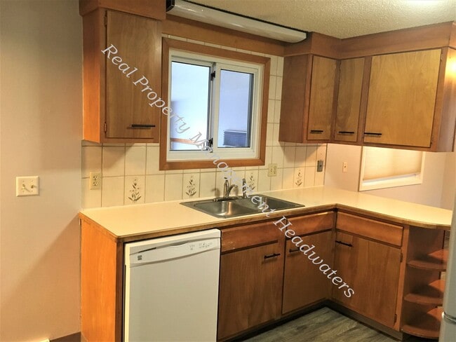 3815 Wylie Dr in Helena, MT - Building Photo - Building Photo