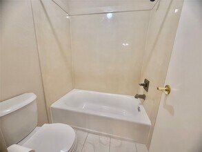 13511 Harpers Bridge Dr in Houston, TX - Building Photo - Building Photo