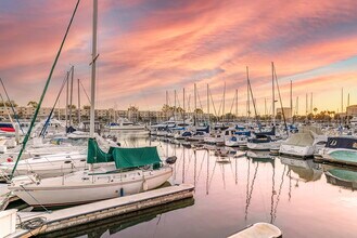 The Promenade at Marina City Club in Marina Del Rey, CA - Foto de edificio - Building Photo