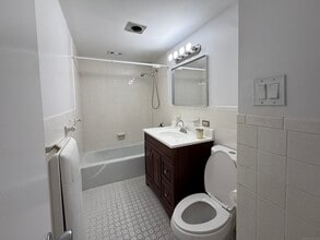 30 Woodland St in Hartford, CT - Building Photo - Building Photo