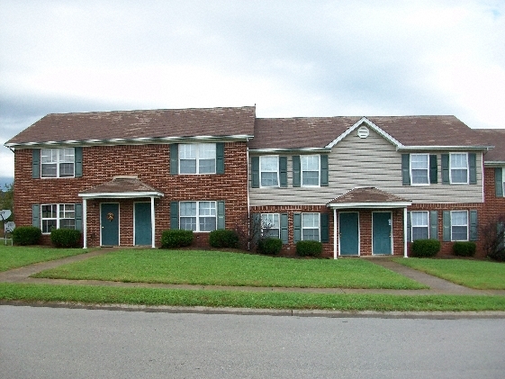 Crown Point Apartments in Elizabethtown, KY - Building Photo