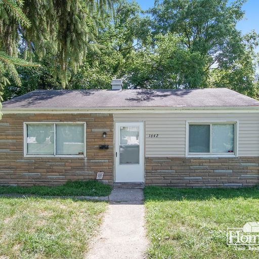 property at 1642 N Elmer St