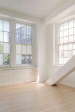 155 S River St, Unit 2D in Troy, NY - Building Photo - Building Photo