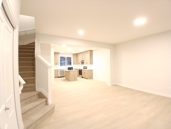 3347-3169 169 St. SW in Edmonton, AB - Building Photo - Building Photo