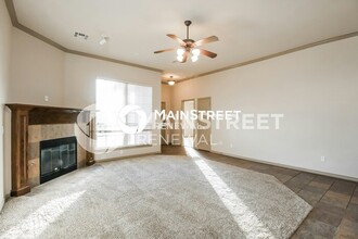 2303 Blue Jay Dr in Edmond, OK - Foto de edificio - Building Photo