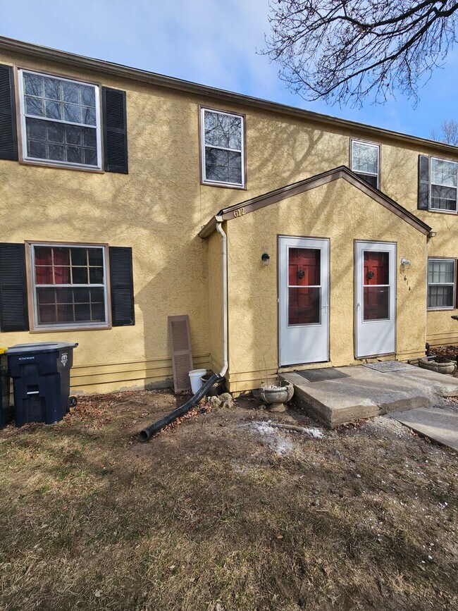 property at 612 E 63rd Ter