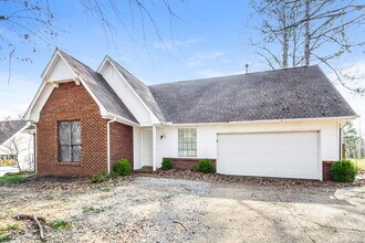 938 Pheasant Hollow Dr in Memphis, TN - Building Photo - Building Photo