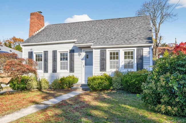 property at 7 Tildean Ln