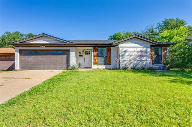 204 Laura Dr in Burleson, TX - Building Photo - Building Photo