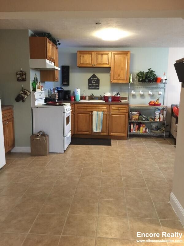 property at 891 Huntington Ave