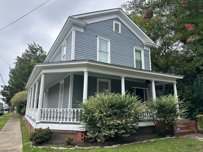 property at 431 E 2nd St