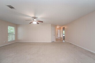 2223 Shady Pine Dr in Conroe, TX - Building Photo - Building Photo