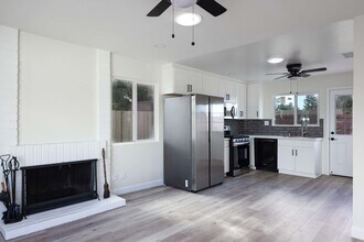 10880 New Salem Cove in San Diego, CA - Building Photo - Building Photo