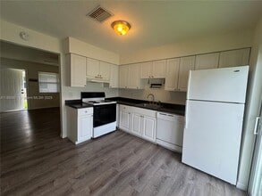 604 SW 5th Ave in Fort Lauderdale, FL - Building Photo - Building Photo