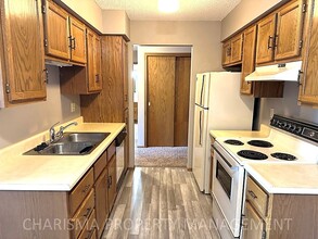 809 W 10th St in Sioux Falls, SD - Building Photo - Building Photo