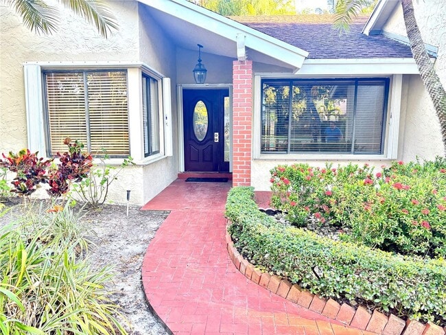 13060 SW 107th St in Miami, FL - Building Photo - Building Photo