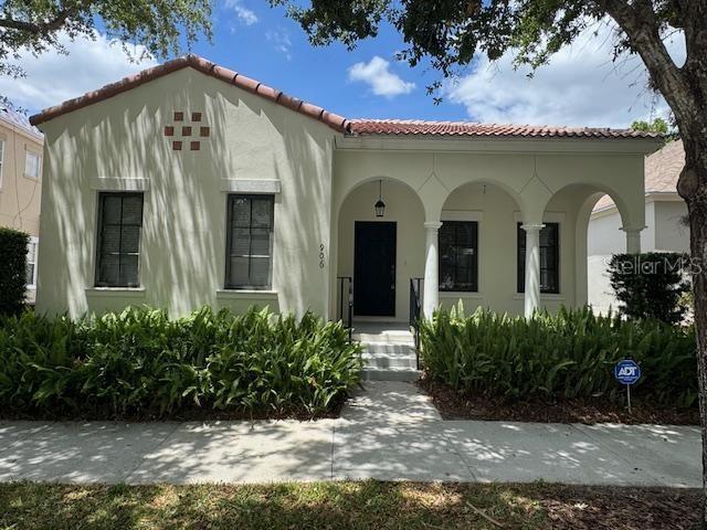 property at 906 Pawstand Rd