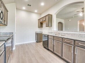 1525 Portofino Dr in Dallas, TX - Building Photo - Building Photo