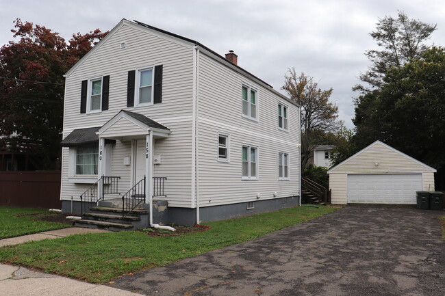 160 Louisiana Ave, Unit 160 in Bridgeport, CT - Building Photo - Building Photo