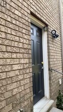 8 Charity Ct in Hamilton, ON - Building Photo - Building Photo