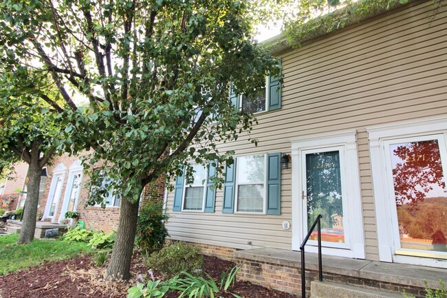 property at 2369 Breckenridge Ct