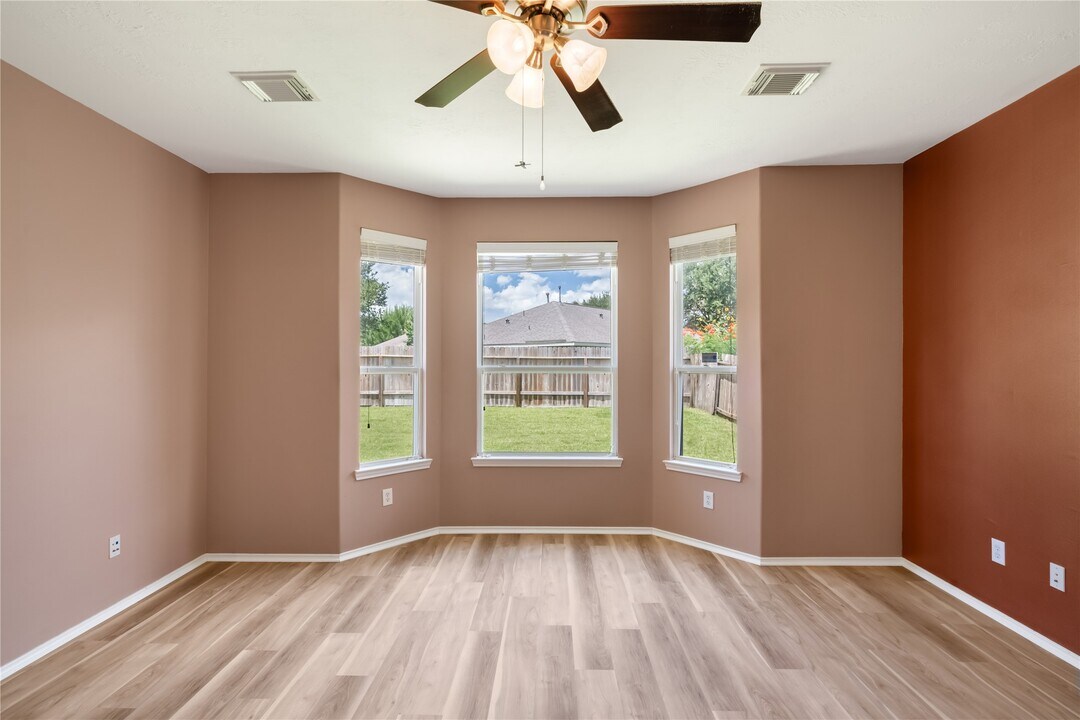 9223 Carlin Bend Ln in Houston, TX - Building Photo