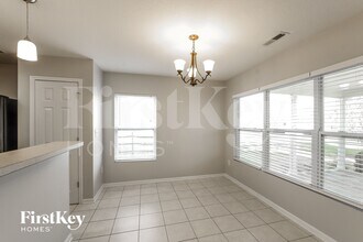 11618 Village Pond Dr in Charlotte, NC - Foto de edificio - Building Photo