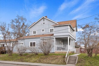 4708 N Napa St in Spokane, WA - Foto de edificio - Building Photo