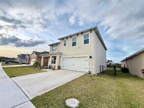 2731 House Finch Rd in St. Cloud, FL - Building Photo - Building Photo