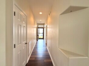 352 Lucille Dr in Lexington, KY - Building Photo - Building Photo