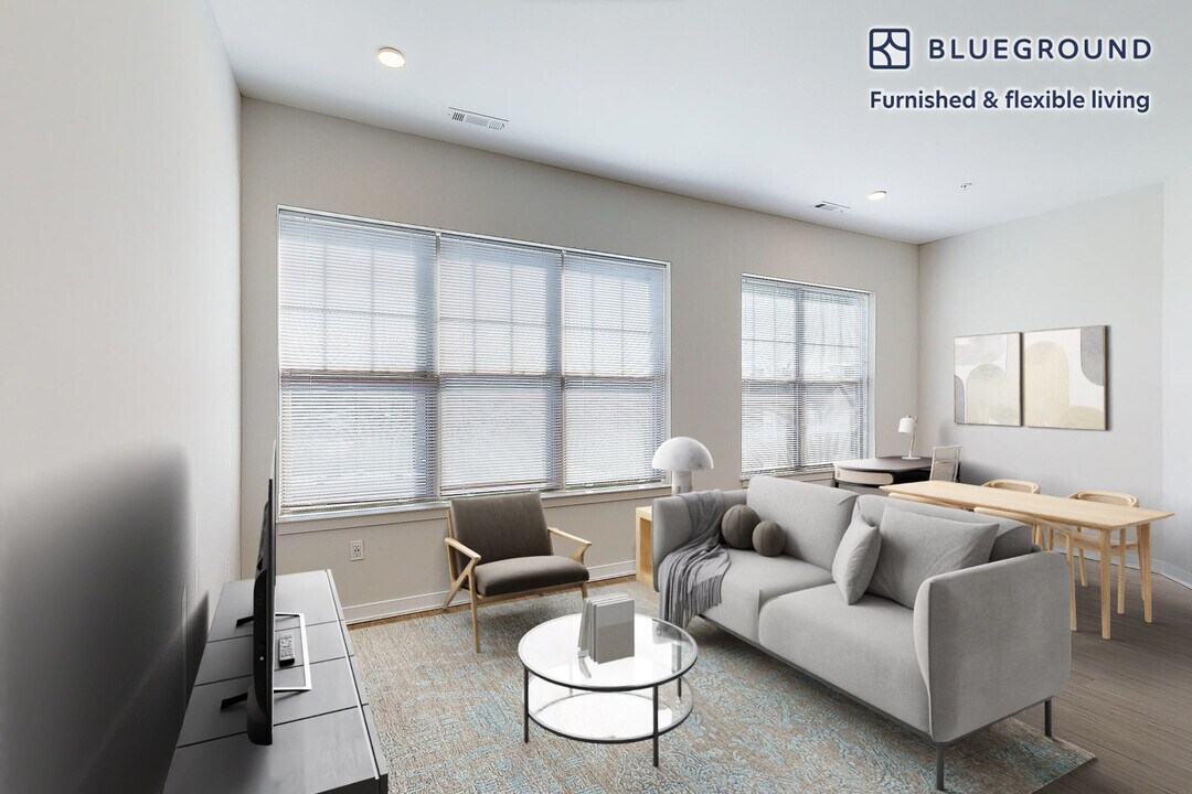 332 Halstead Ave in Harrison, NY - Building Photo