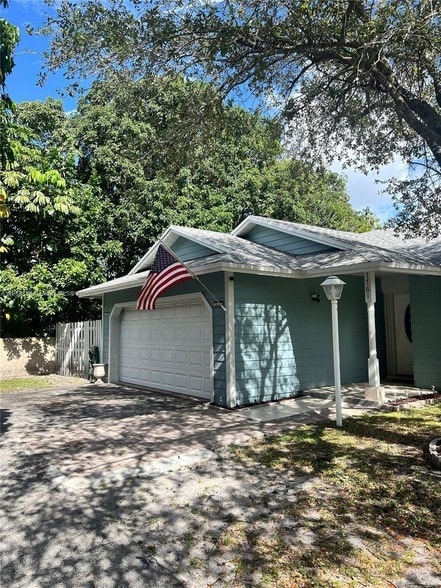 7761 NW 4th St in Plantation, FL - Building Photo - Building Photo