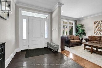 509 Egret Way in Ottawa, ON - Building Photo - Building Photo