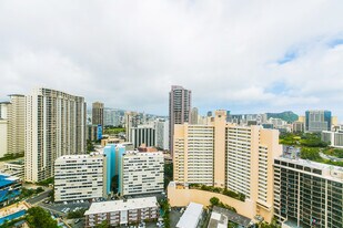 343 Hobron Ln in Honolulu, HI - Building Photo