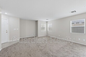 8208 New Leaf Ave in Las Vegas, NV - Building Photo - Building Photo