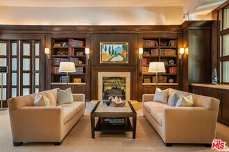 10727 Wilshire Blvd in Los Angeles, CA - Building Photo - Building Photo