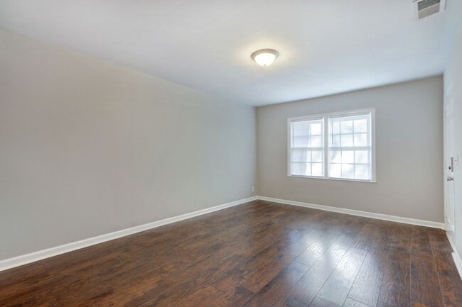 1724 E 39th St in Savannah, GA - Building Photo - Building Photo