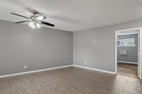 4811 Oakland St photo'