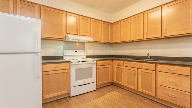 Gardner House Apartments in Seattle, WA - Building Photo - Interior Photo