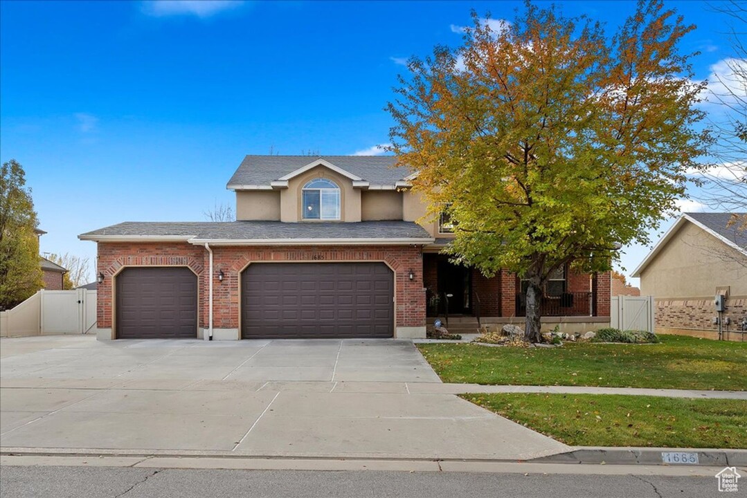 1685 W 925 S in Syracuse, UT - Building Photo