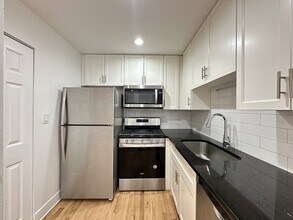 6954 N Sheridan Rd in Chicago, IL - Building Photo - Building Photo