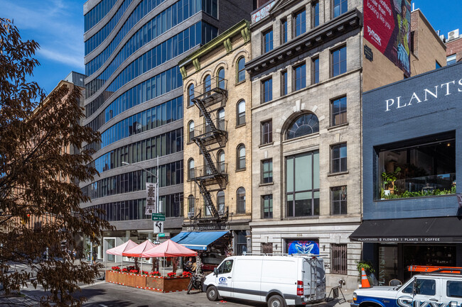 212 Lafayette St in New York, NY - Building Photo - Building Photo