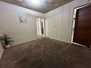 412 Reed St in Waterloo, IA - Building Photo - Building Photo