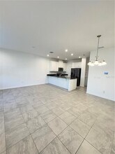 2512 Blowing Breeze Ave in Kissimmee, FL - Building Photo - Building Photo