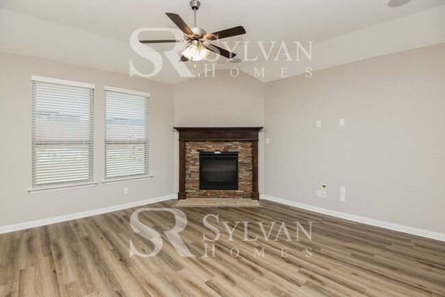 14824 Angel Trace Dr in Weatherford, TX - Building Photo - Building Photo