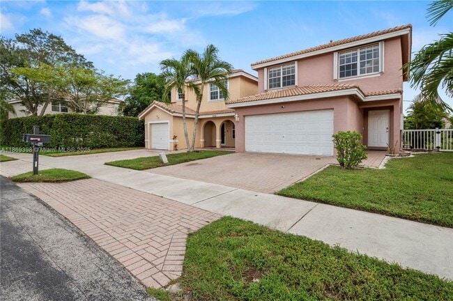6714 NW 39th Ln in Lauderhill, FL - Building Photo - Building Photo